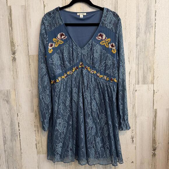 miami Dresses & Skirts - Miami Women’s L Blue Lace Embroidered Floral Long Sleeve Boho Dress
